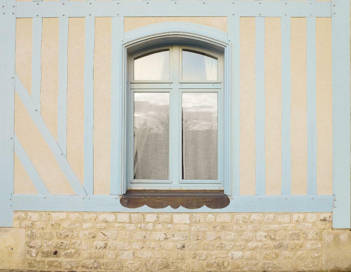 La Porte Bleue Trouville-sur-Mer Esterno foto